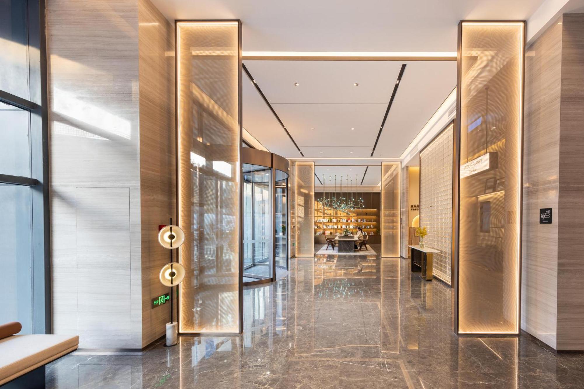 Atour Hotel Wuhan Chuhe Han Street Hongshan Plaza المظهر الخارجي الصورة